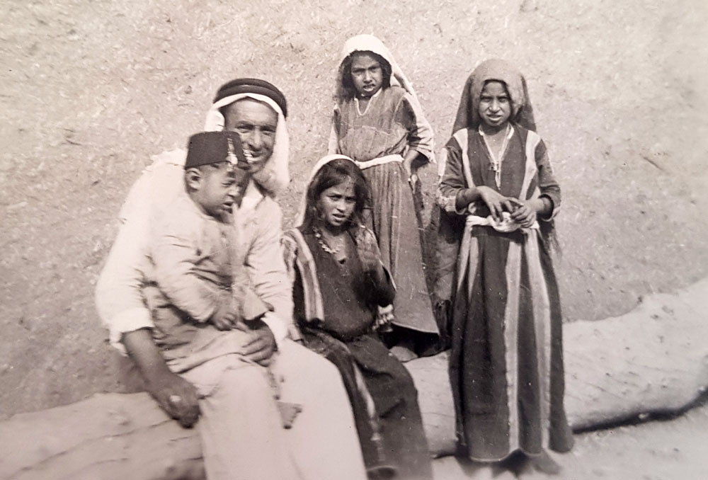 arab-family-block-30b