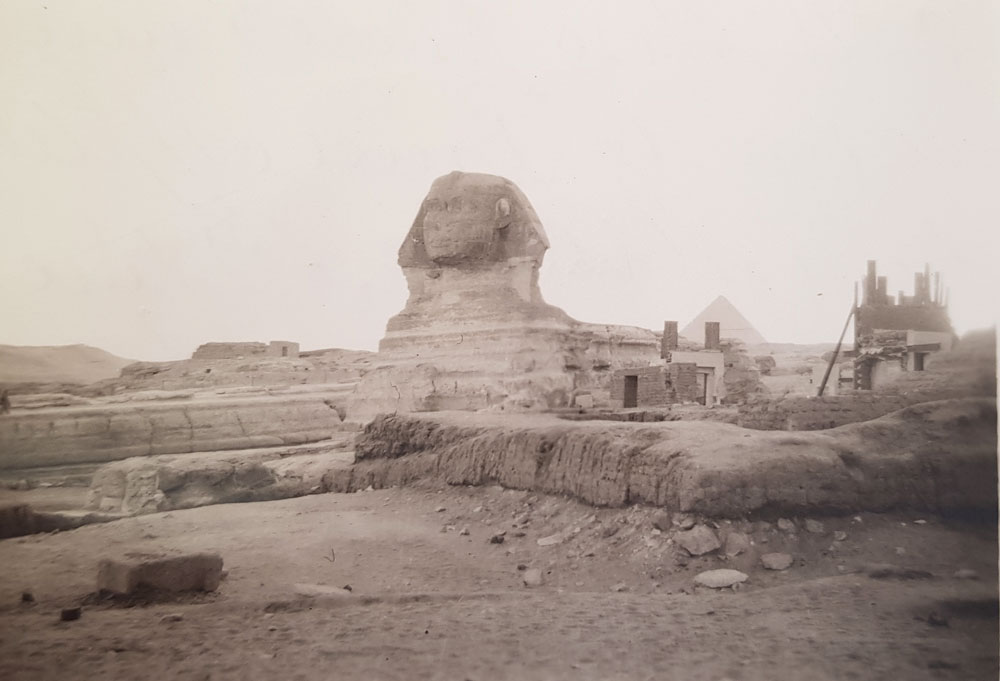 sphinx-circa-1942-block-30b